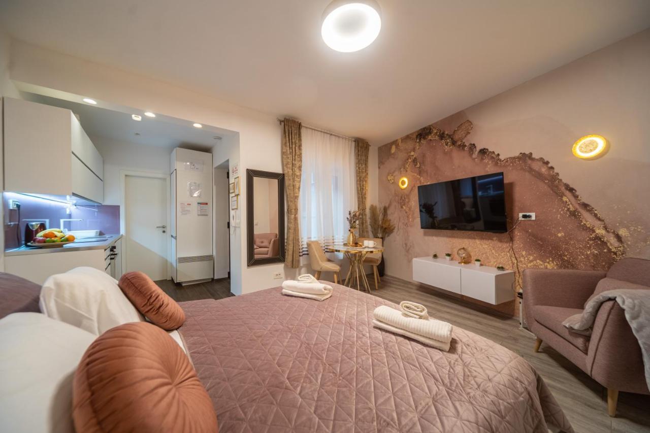 דירות Cosy&Private,30Sec Walk To Mainsquare, Heart Of זאגרב מראה חיצוני תמונה