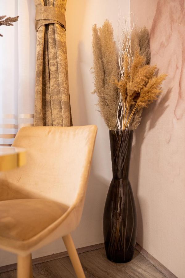 דירות Cosy&Private,30Sec Walk To Mainsquare, Heart Of זאגרב מראה חיצוני תמונה