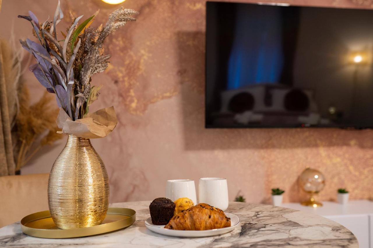 דירות Cosy&Private,30Sec Walk To Mainsquare, Heart Of זאגרב מראה חיצוני תמונה